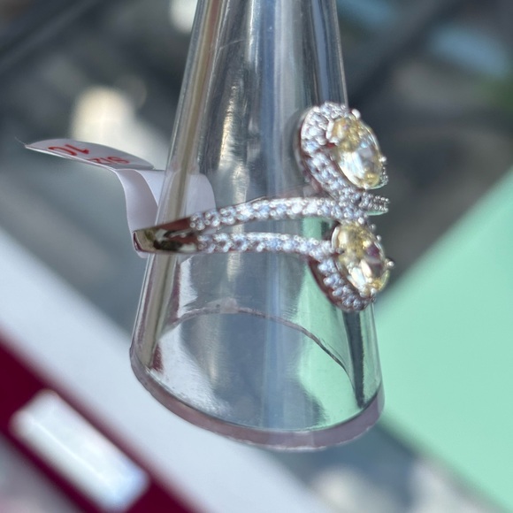 NWT BOMB PARTY RING SIZE 10! - Picture 3 of 5